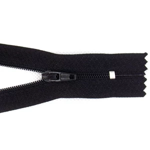 RT-0 cipzár, 18 cm  - fekete