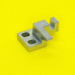 Elna 264, Janome 204 alső anyagtovábbító fogazat