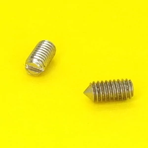 Singer 14SH754 lockgéphez tűrögzítő csavar - 374573