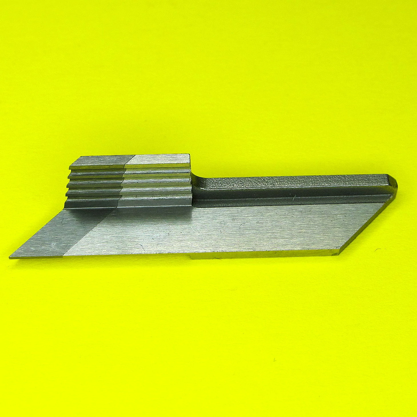 Román / Rimoldi lockgéphez  felső kés  - CT277-112