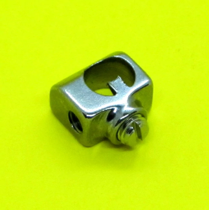Babylock  tűbefogó  - KM43268